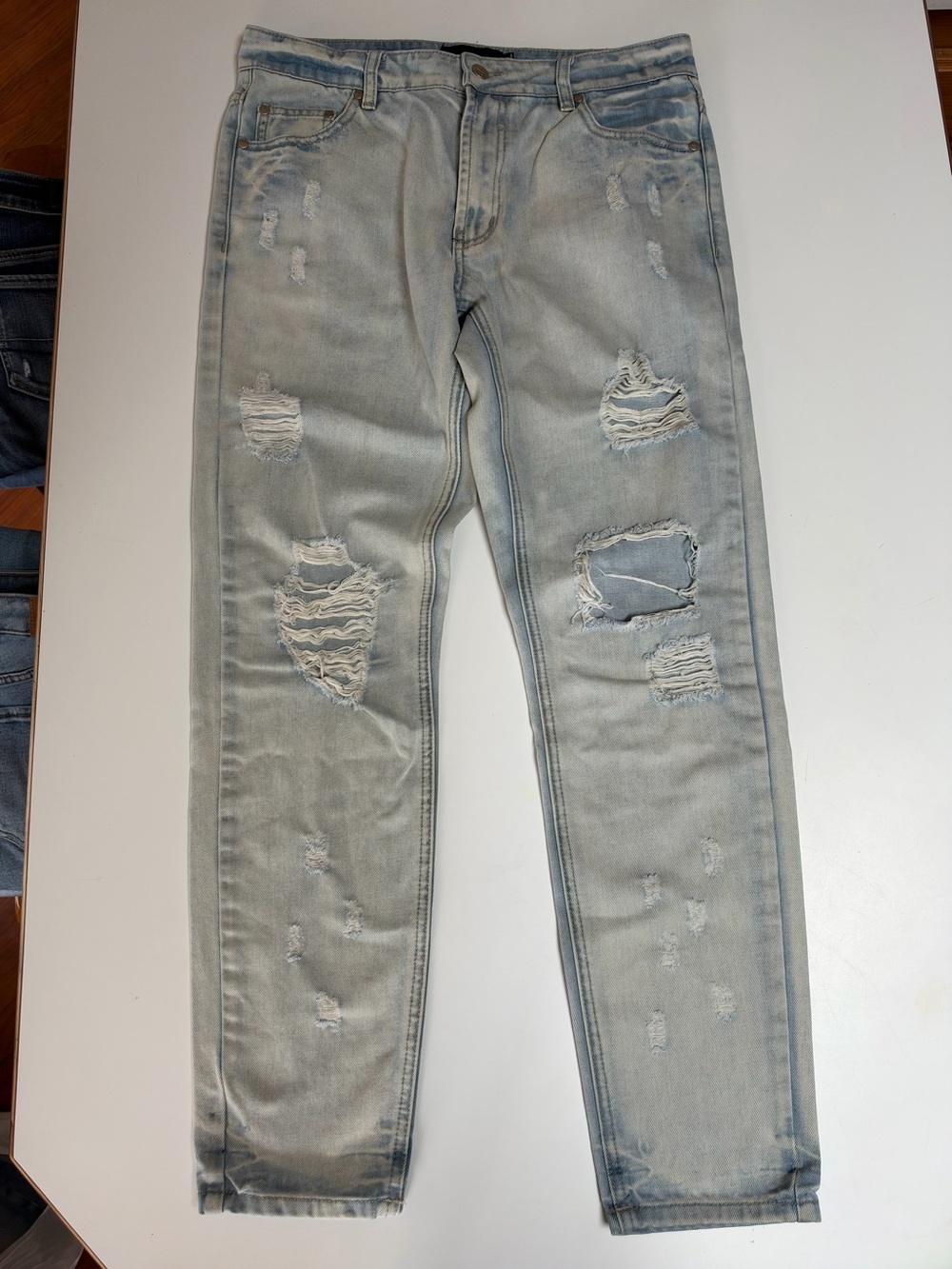Women’s MINKPINK Light Wash Distressed Jeans